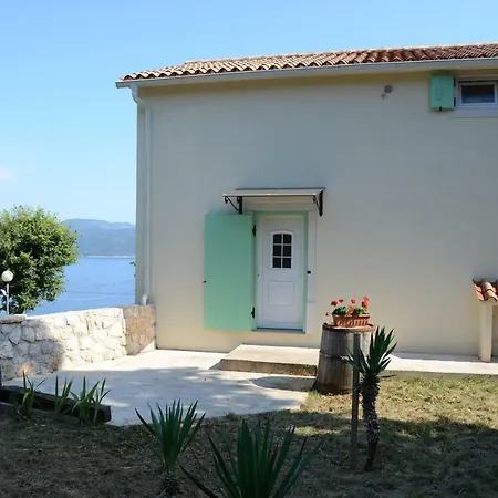 Chiara Pool & Sea View Villa Brseč