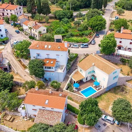 Chiara Pool & Sea View Villa Brseč