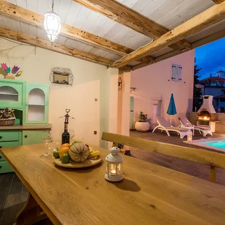 Villa Chiara Pool & Sea View Brseč