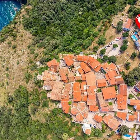 Chiara Pool & Sea View Villa Brseč